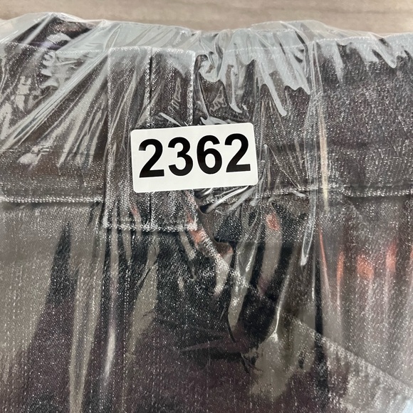 NYDJ Not Your Daughters Jeans Black Straight Flap Pocket Jeans Womens 4 2362 - Picture 10 of 10